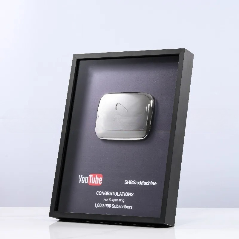 Logo YouTube i Bilibili, przyc – Esports Gaming Trophy recenzja i cena